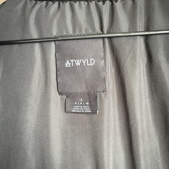 ATWYLD Jacket Womens Large Black Cropped Puffer Quilted Zip Front High Collar - Picture 7 of 8